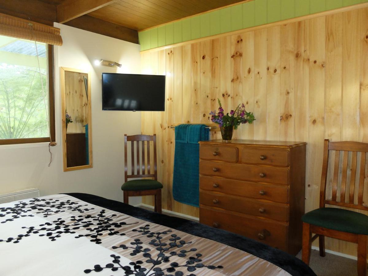 Braeside Bliss Hotel Sherbrooke Exterior photo